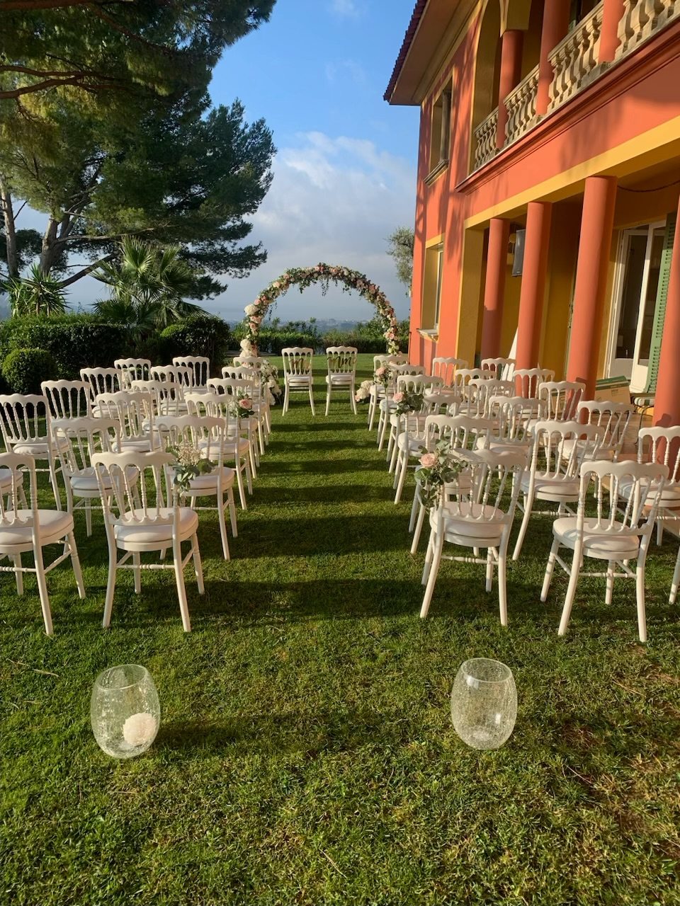 Wedding floral decoration